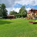 Mazurski Raj - Komfortowy Dom Nad Jeziorem Kuty